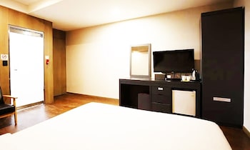 incheon airport hotel june