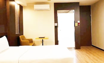 incheon airport hotel june