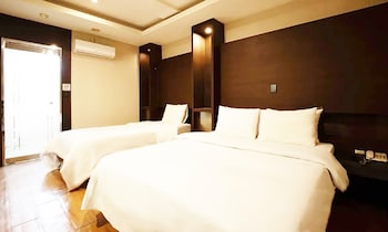 incheon airport hotel june
