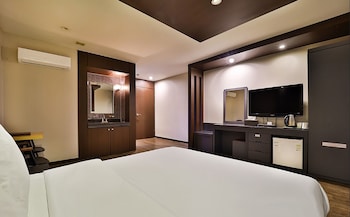 incheon airport hotel june