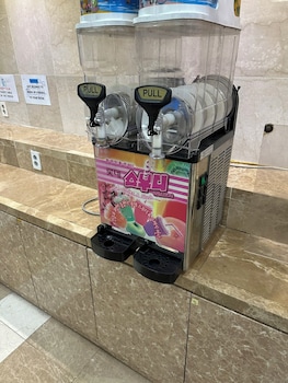 incheon airport hotel june