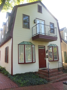 century suites hotel