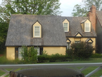 century suites hotel