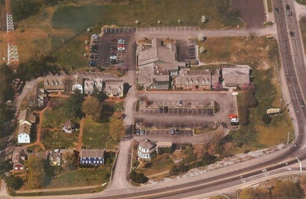 century suites hotel