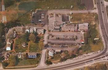 century suites hotel