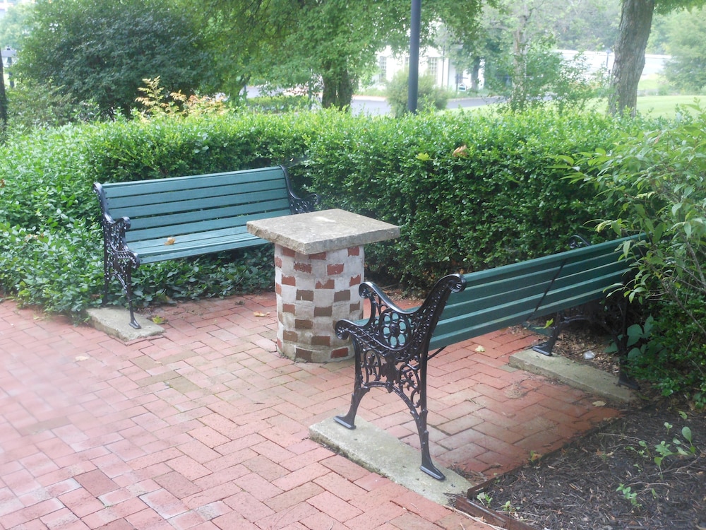 century suites hotel