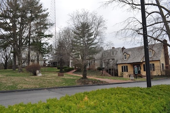 century suites hotel