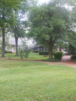 century suites hotel