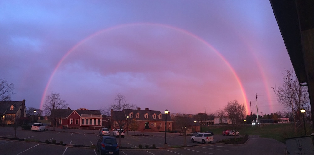 century suites hotel