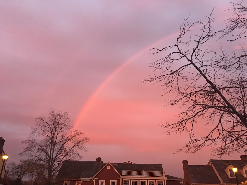 century suites hotel