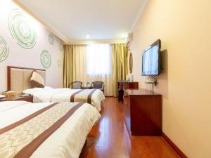 greentree inn zhenjiang jurong new bus station exp