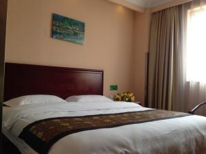 greentree inn zhenjiang jurong new bus station exp