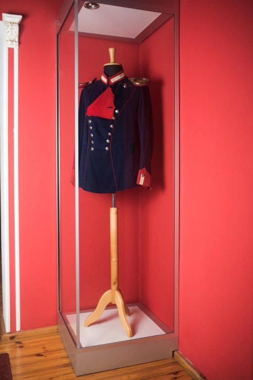 oficyna przy palacu krobielowice