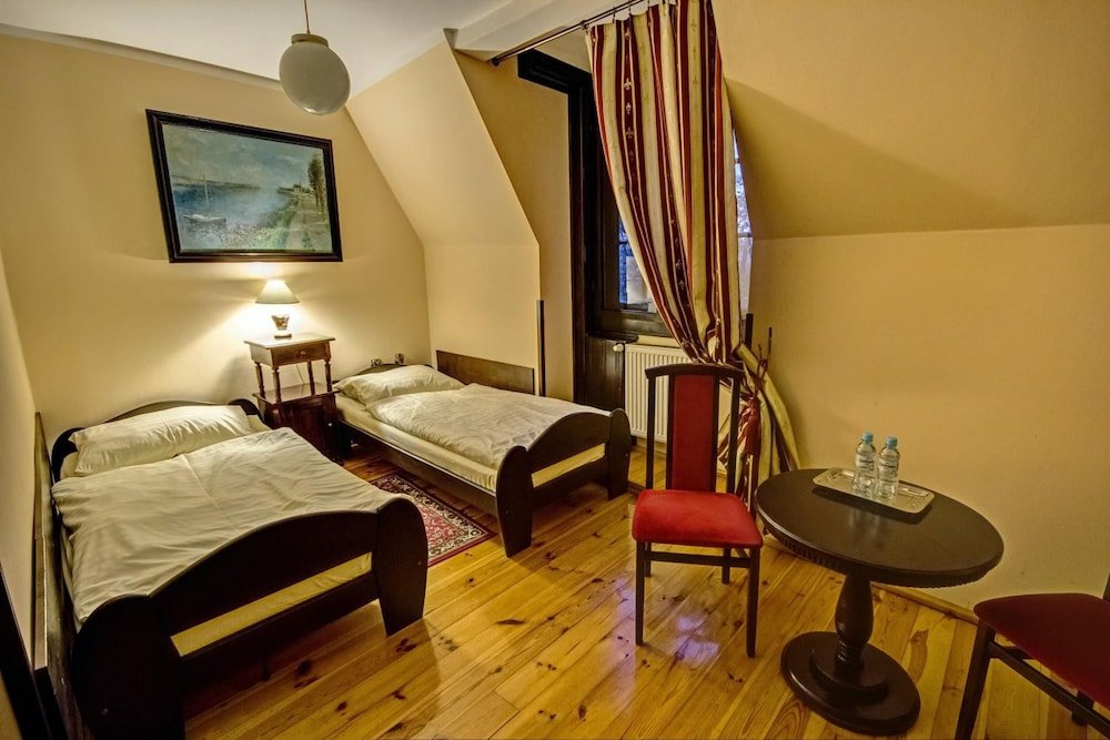 Hotel-Img
