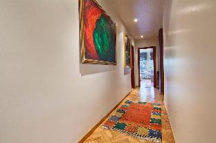 classic executive bonanova apartment
