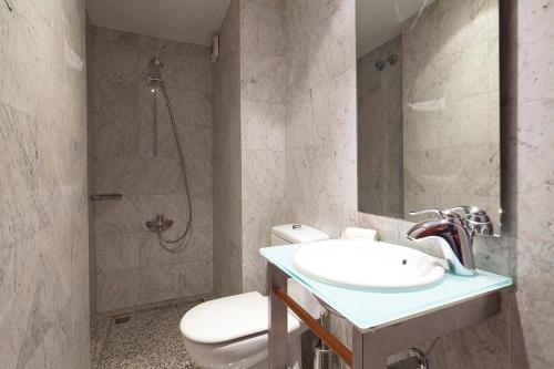 classic executive bonanova apartment