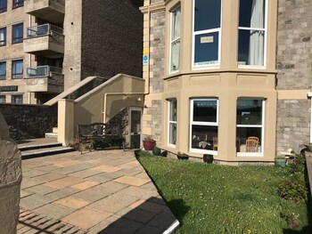The Beaches Family B&B,,3.5 star