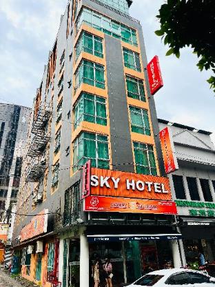 sky hotel pudu