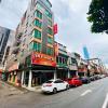 sky hotel pudu