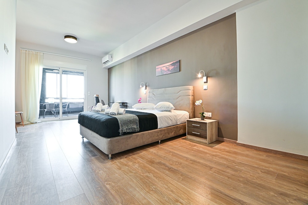 thisean modern suites by athens stay