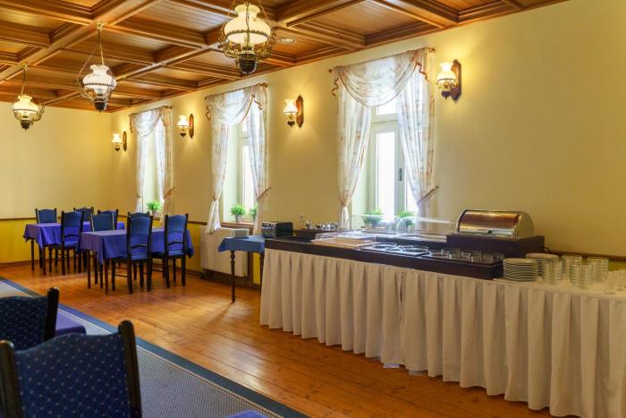 hotel heluan