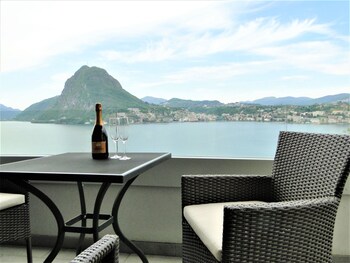 breathtaking view for a romantic stay