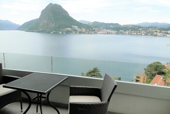 breathtaking view for a romantic stay