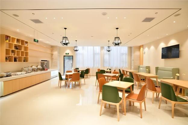 city comfort inn kunming xinluojiu bay guangju road