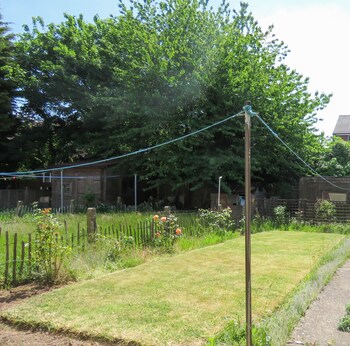 tudors esuites 4 bedroom house with garden and 9 beds