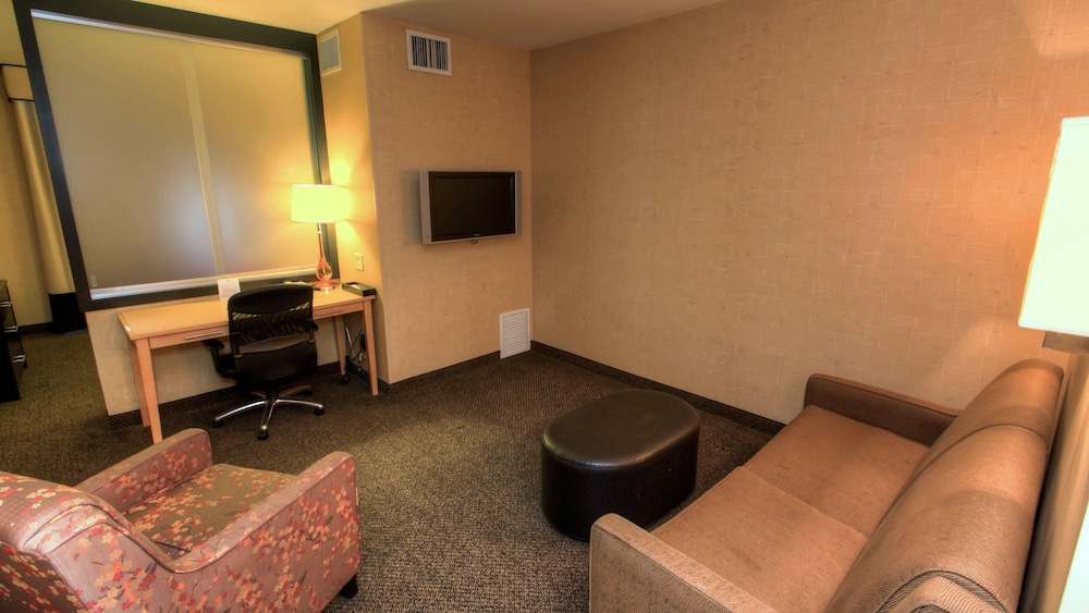 holiday inn boise airport by ihg