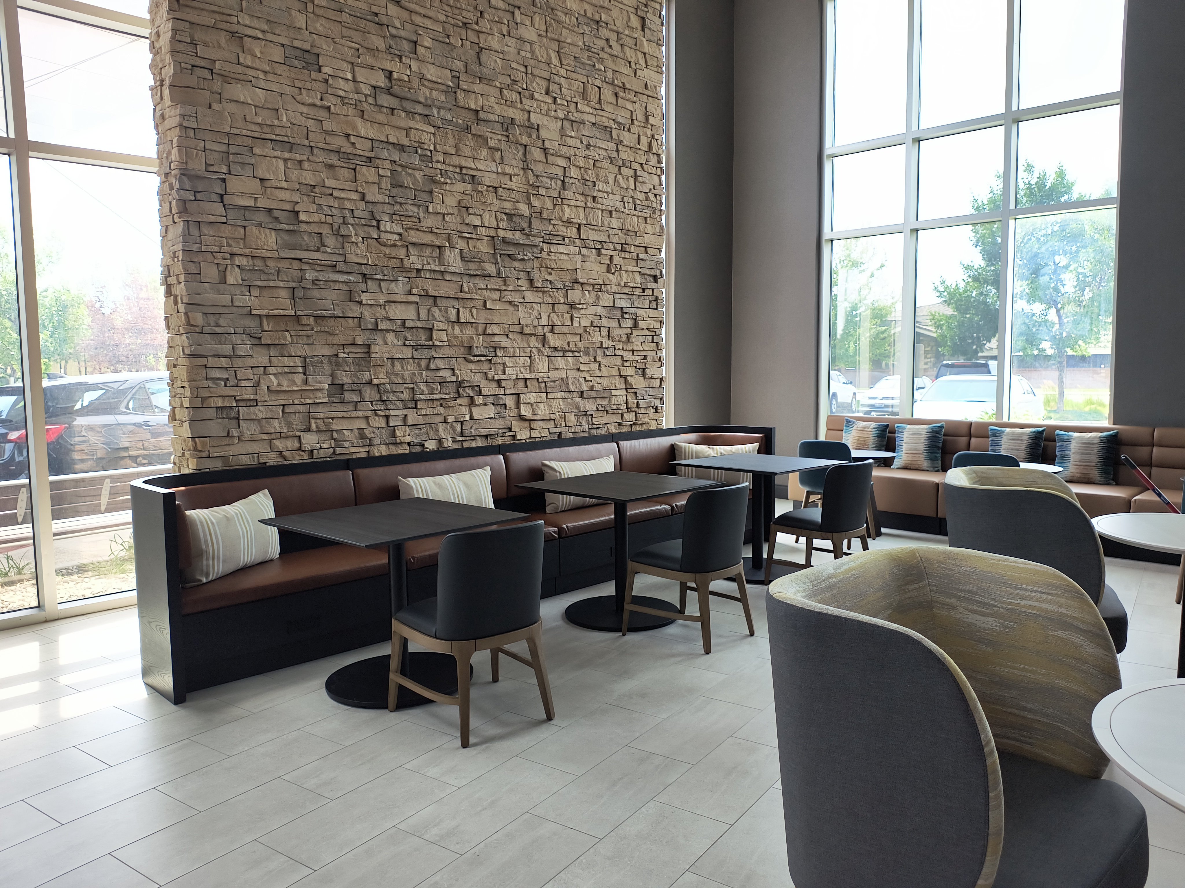 holiday inn boise airport by ihg