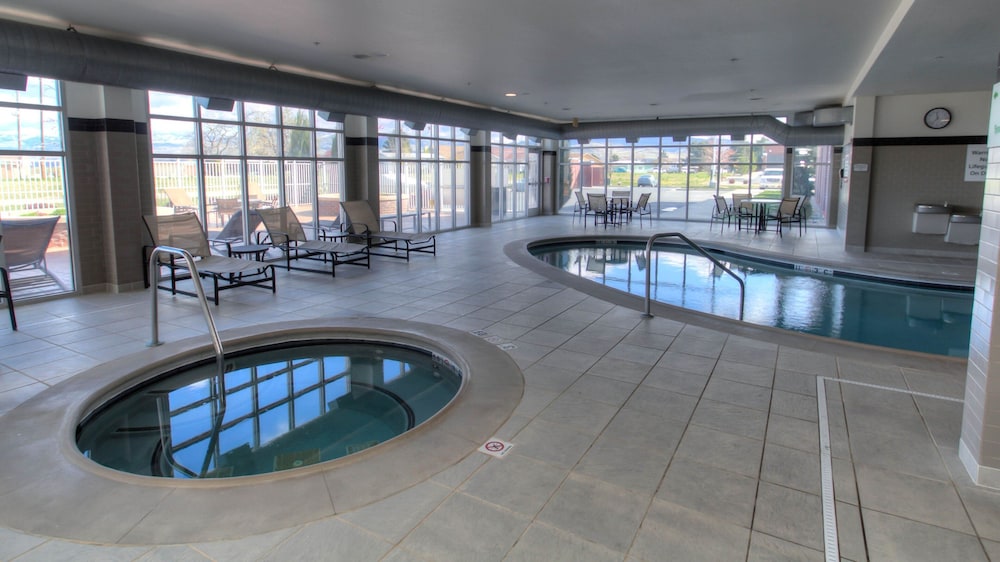 holiday inn boise airport by ihg