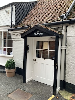 1777 The Albion,Dorset>>Bournemouth,2.5 star