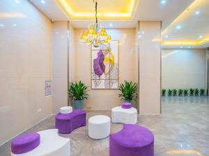 lavande hotel zhaoqing qixingyan scenic spot yihua international square