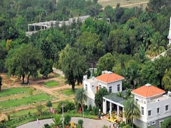 pragati green meadows and resort