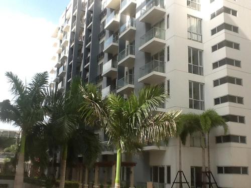palm tree genlex condo