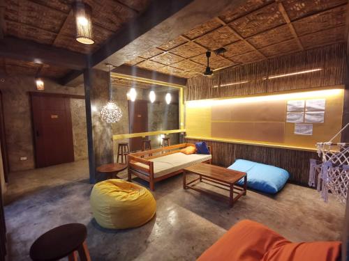 hang loose hostel