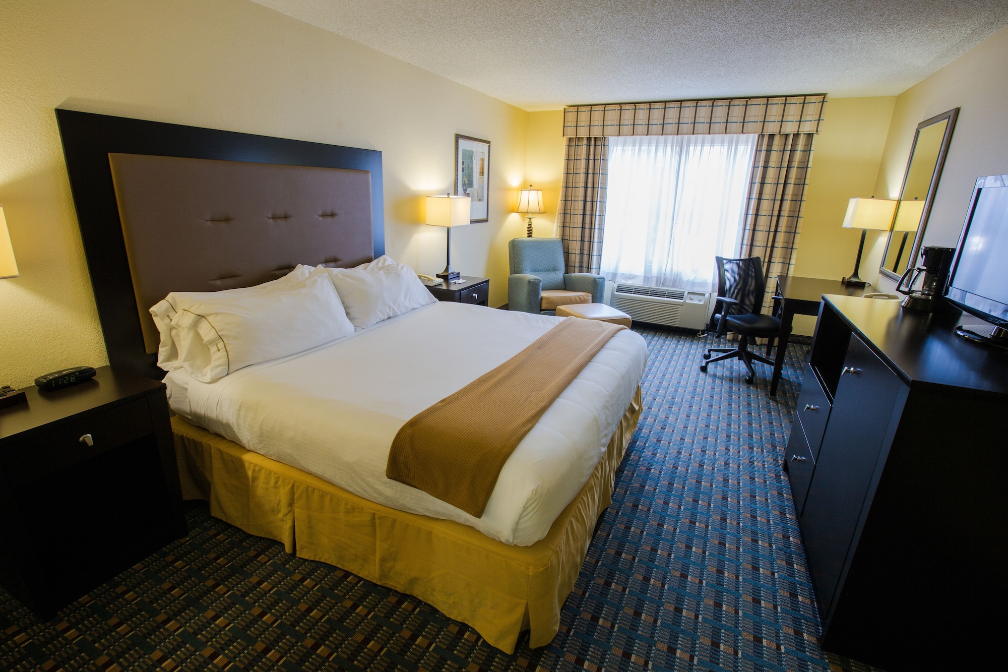 holiday inn express alpharetta roswell by ihg