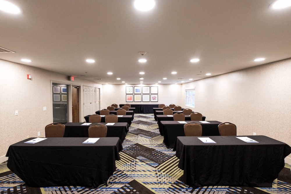 holiday inn express alpharetta roswell by ihg