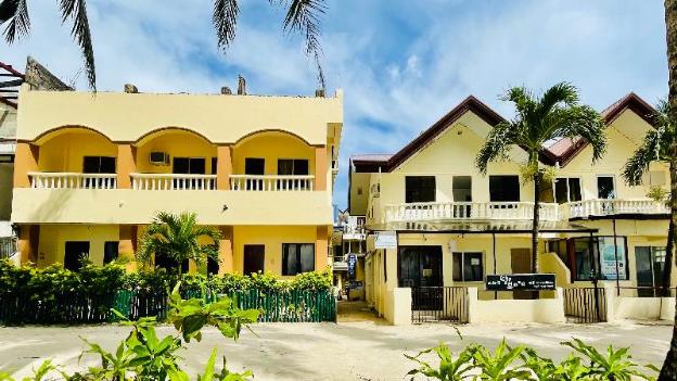 la fiesta resort