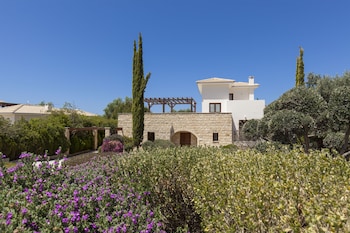 aphrodite hills residences superior villas