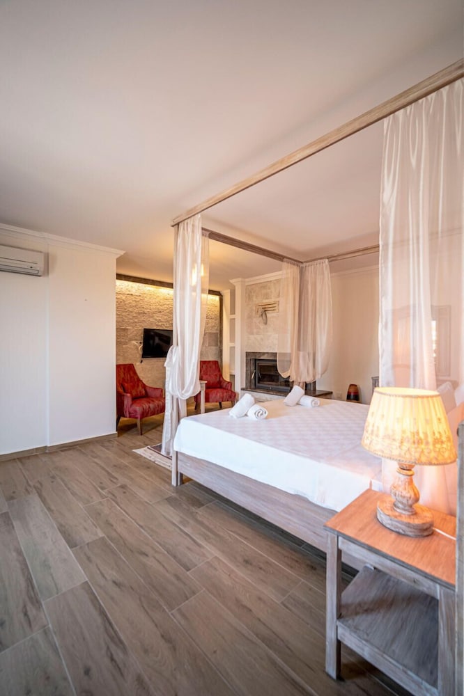 alacati park otel