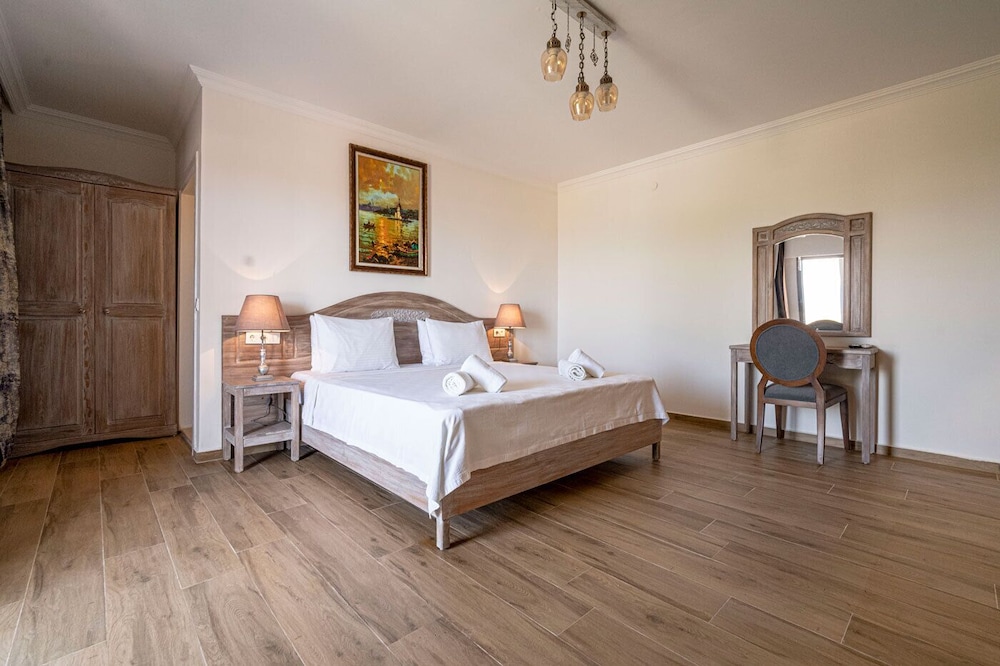 alacati park otel