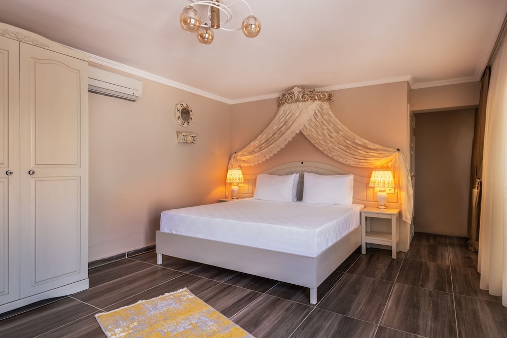 alacati park otel