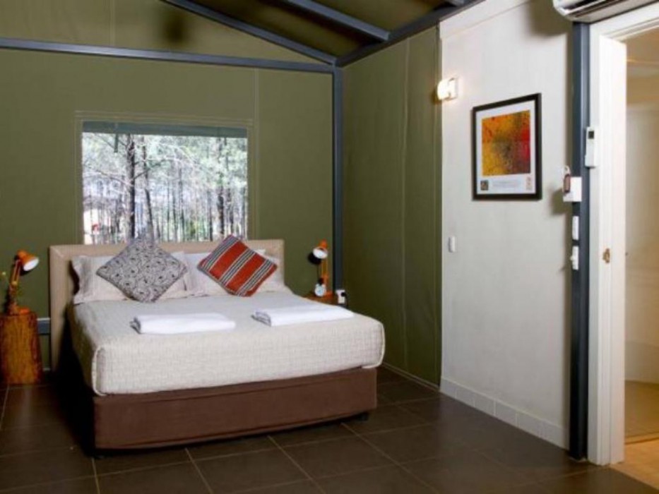 Zoofari Lodge At Taronga Western Plains,,2.5 star