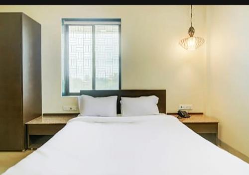 hotel new elite inn hostel