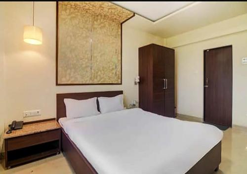 hotel new elite inn hostel