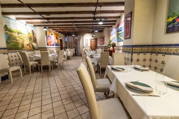 Hotel-Img