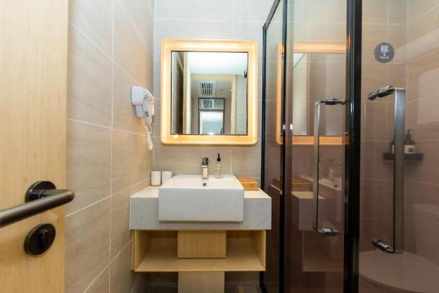 ji hotel shanghai middle huaihai road