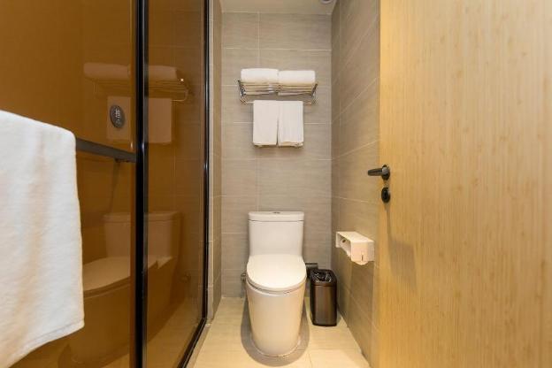 ji hotel shanghai middle huaihai road